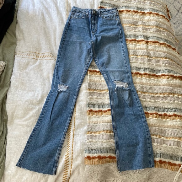 Zara Slim Flare High Rise Jeans - Picture 2 of 6